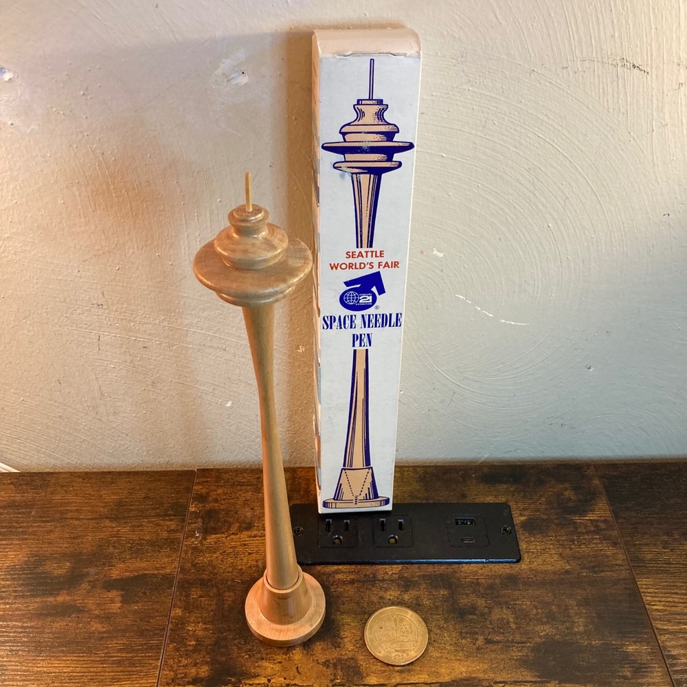 1962 Seattle World's Fair Space Needle Wooden Pen Souvenir w/ Box + Coin Token
